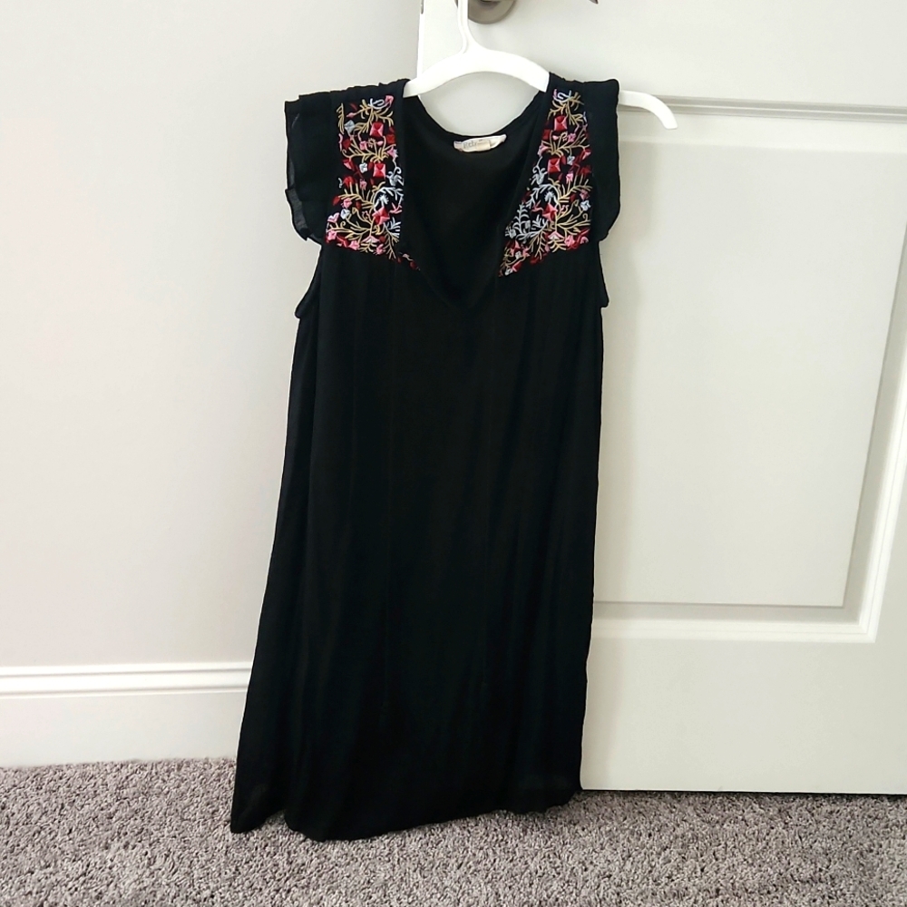 Floral Detail swing dress